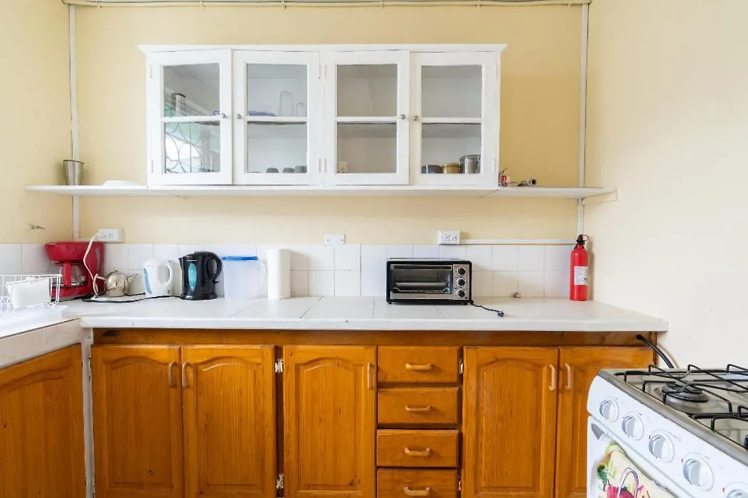 Glendale Apartment #1 Крайст-Черч