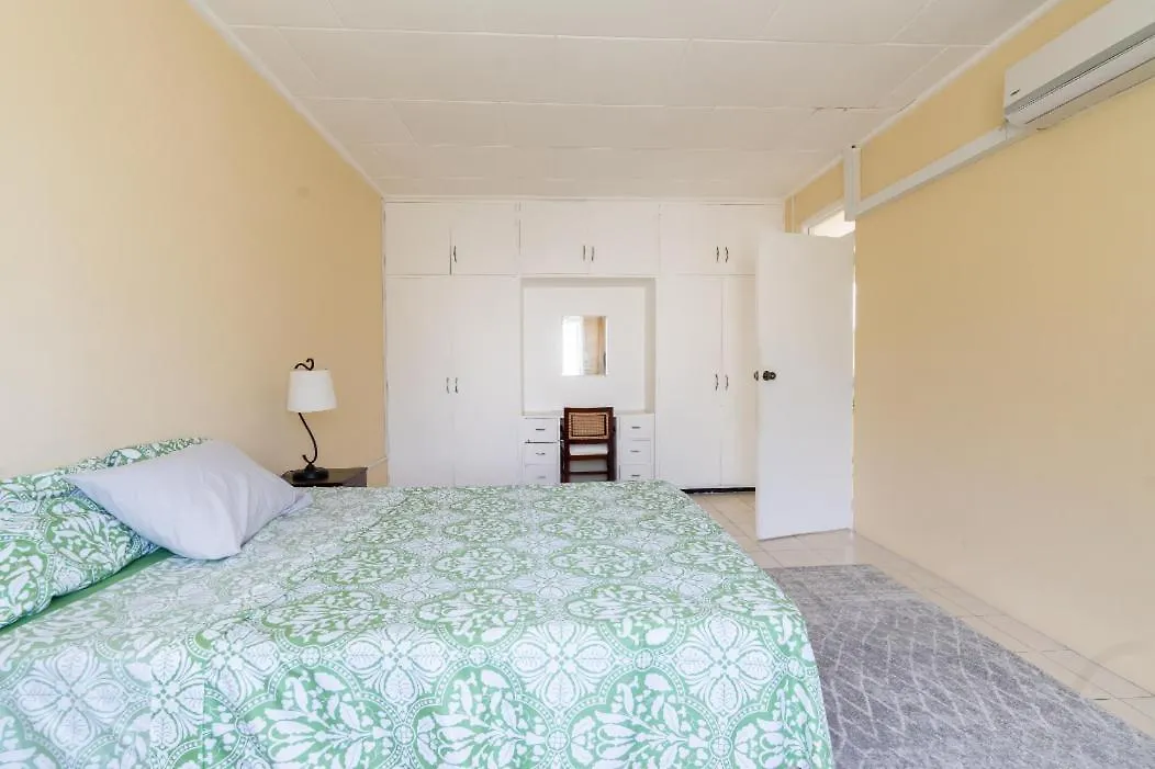 Glendale Apartment #1 Christ Church Barbados