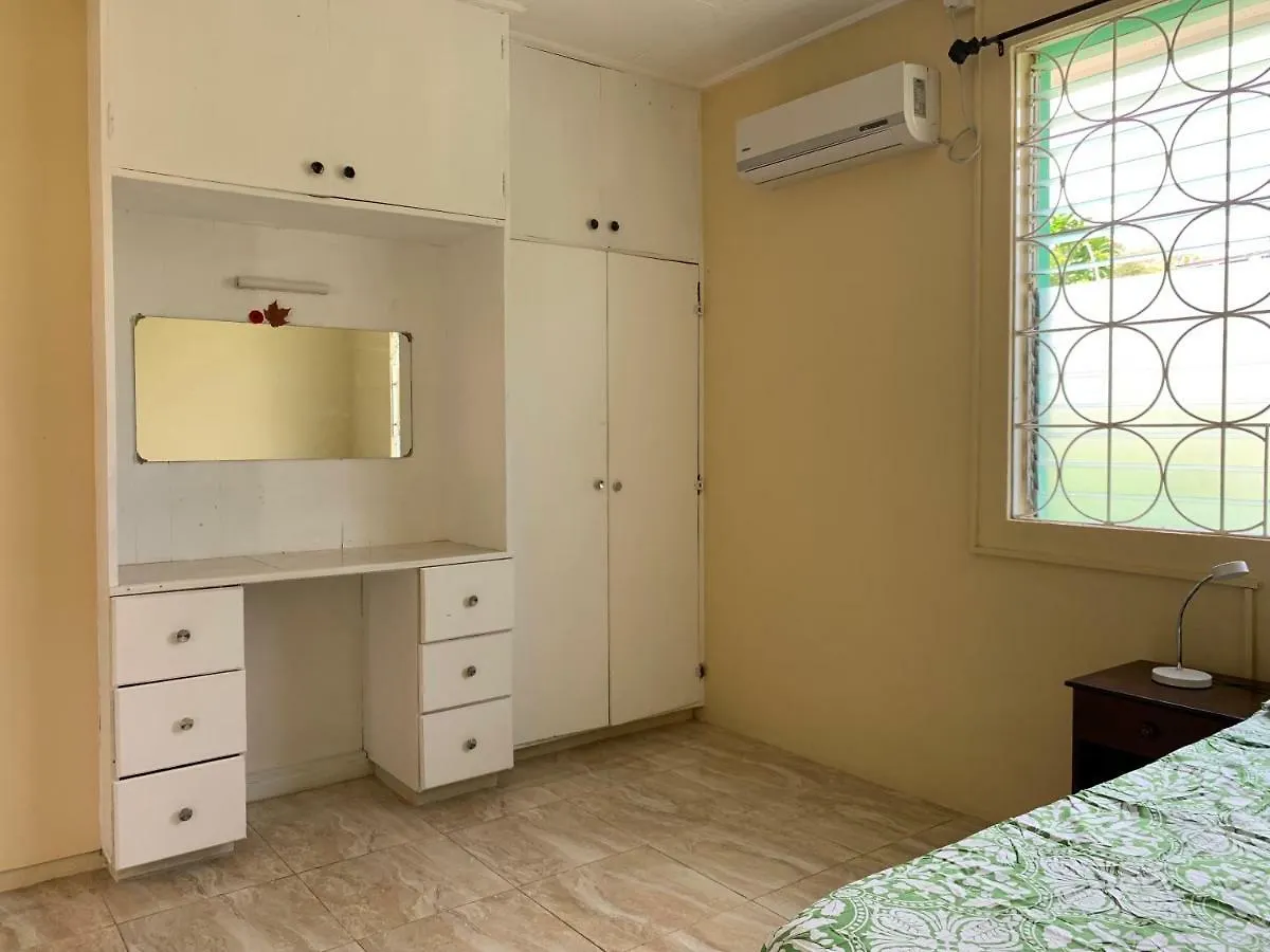 Glendale Apartment #1 Christ Church Barbade